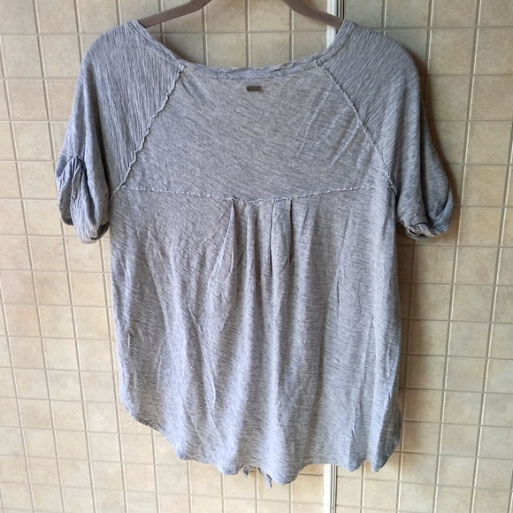 Roxy Grey loose fitting top - Picture 2 of 4